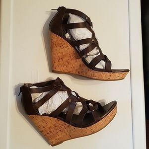 Banana Republic Factory Figure 8 wedge